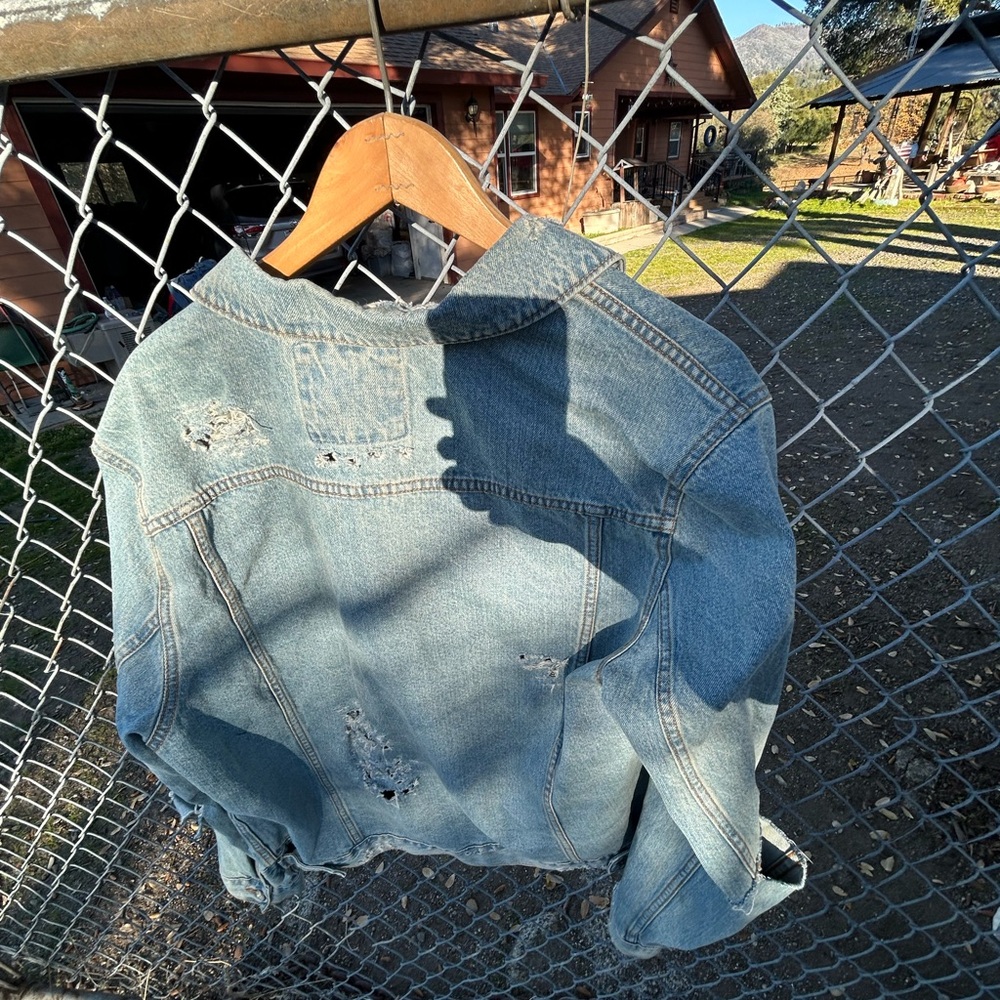 BDG Light Blue Distressed Jacket - Picture 3 of 5
